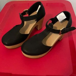 Old navy women’s dress shoes